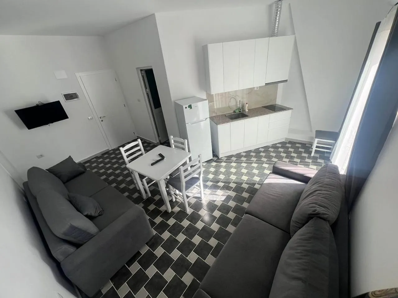 Hotel Tafi Shengjin 0*,