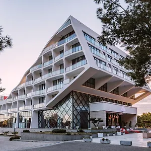 Hotel Adriatic, Shengjin